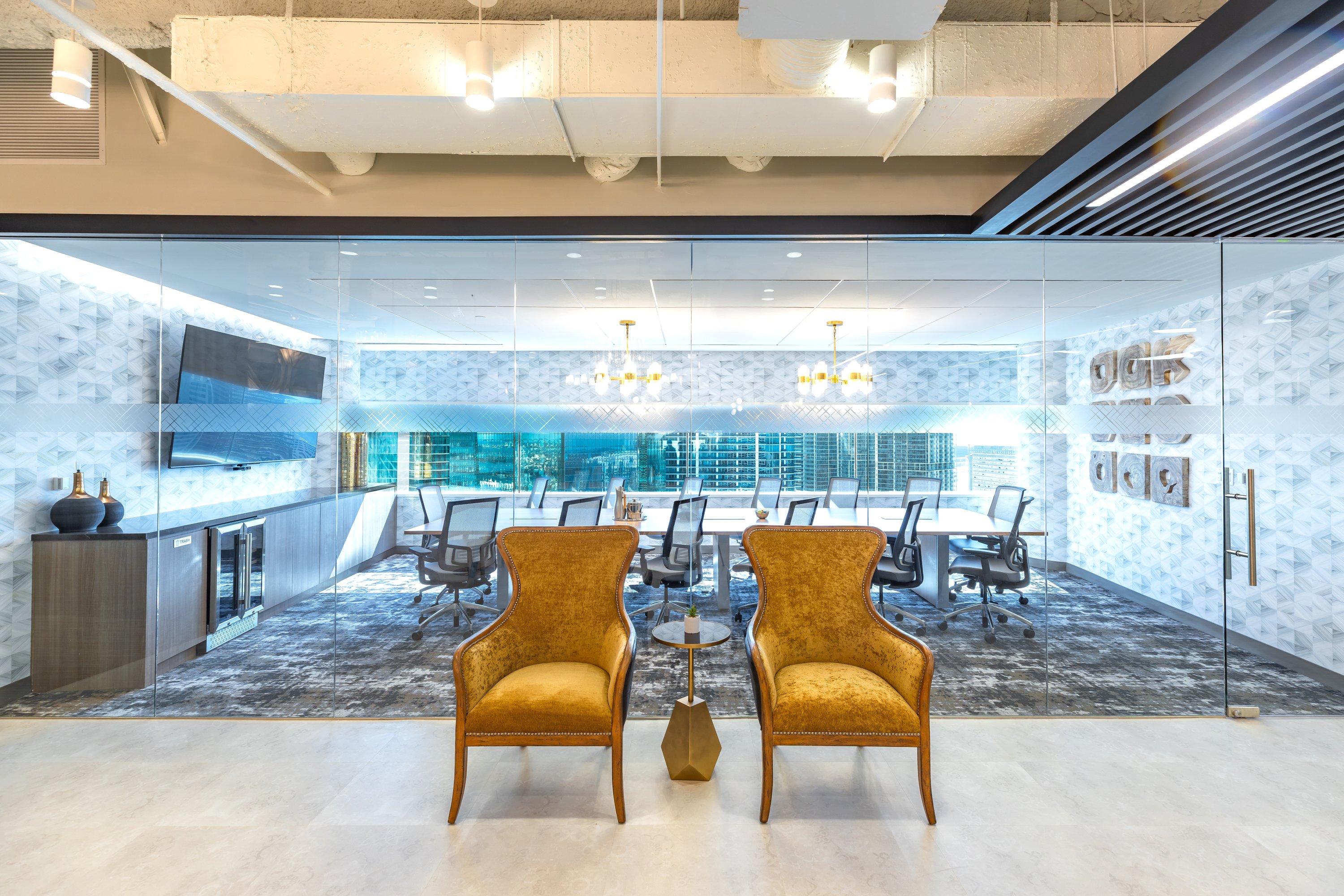 Miami Tower 100 SE 2nd St | Quest Workspaces