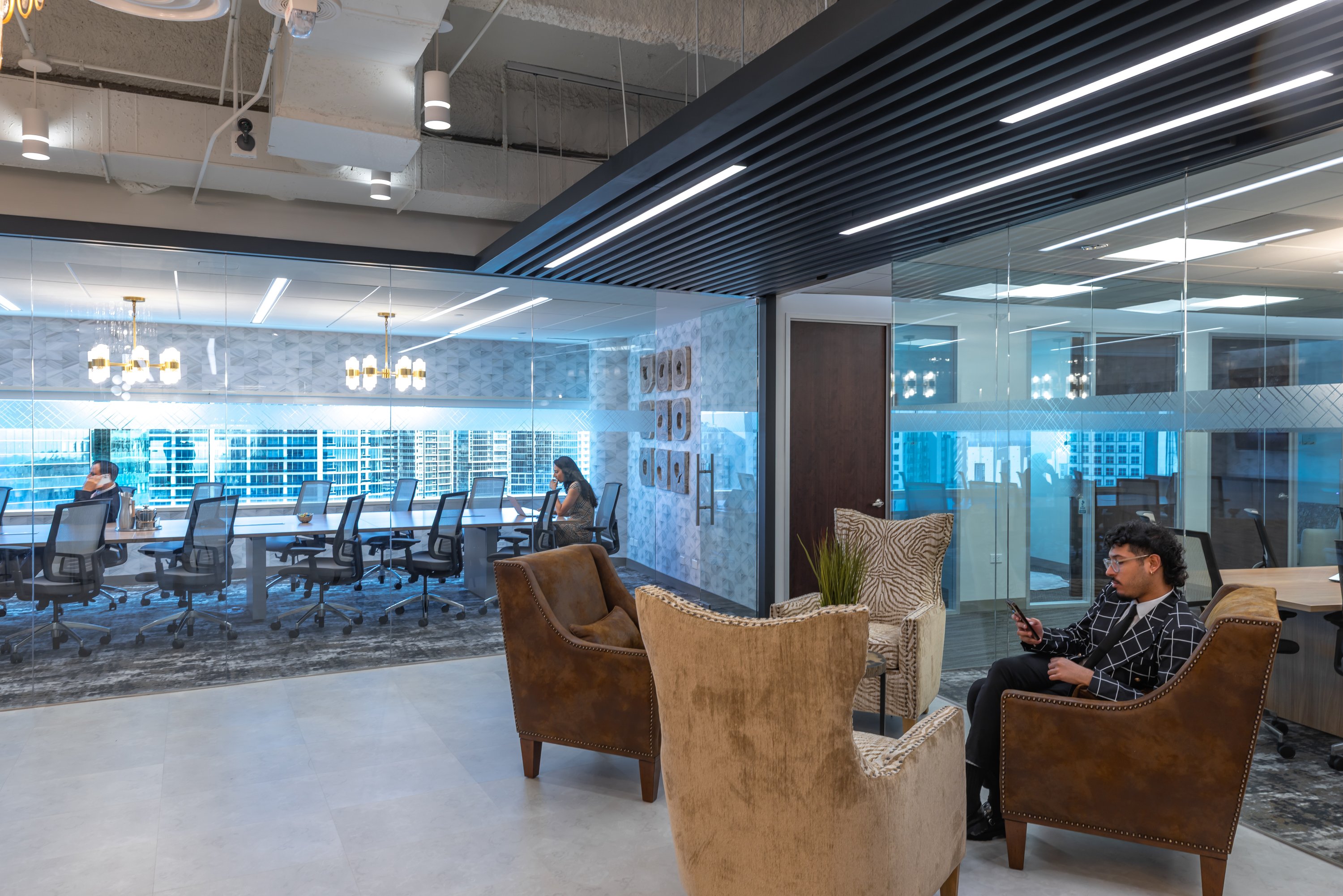 Miami Tower 100 SE 2nd St | Quest Workspaces