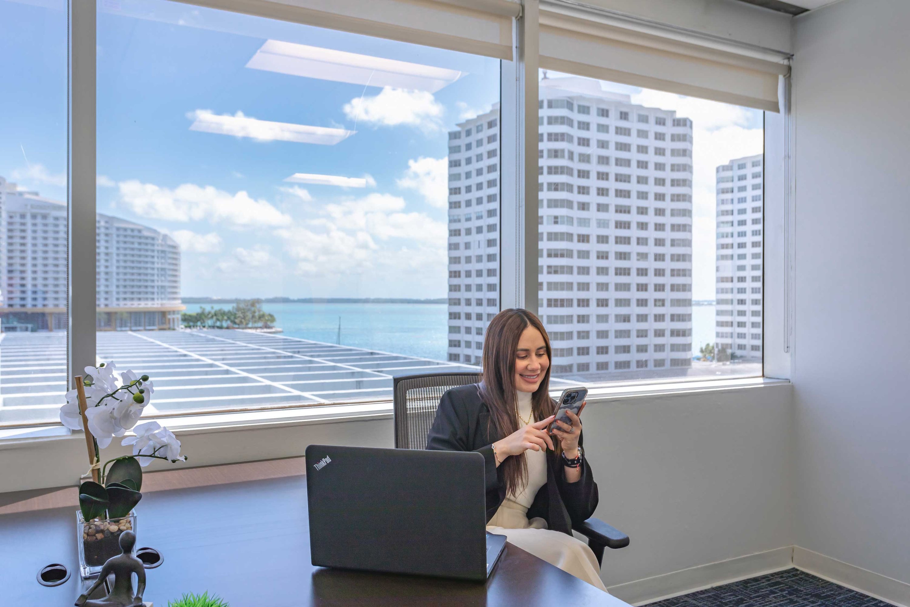 Miami – 777 Brickell | Shared Office Space Miami | Quest Workspaces